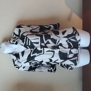 Apriori black & white mid sleeve top sz 8 100% cotton